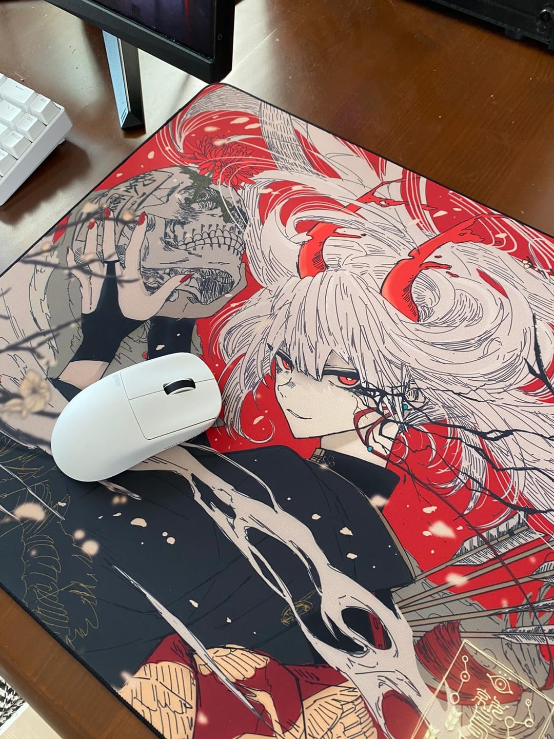 Customer photo review of AbyssGaming Crimson Remains Mousepad