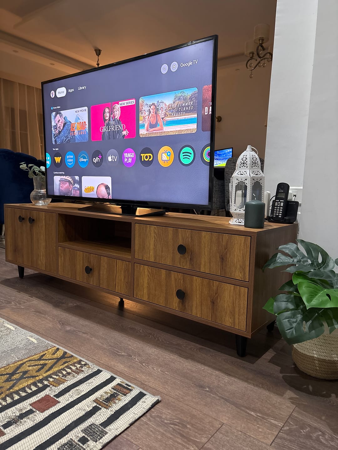 Customer photo review of Bendita TV Unit