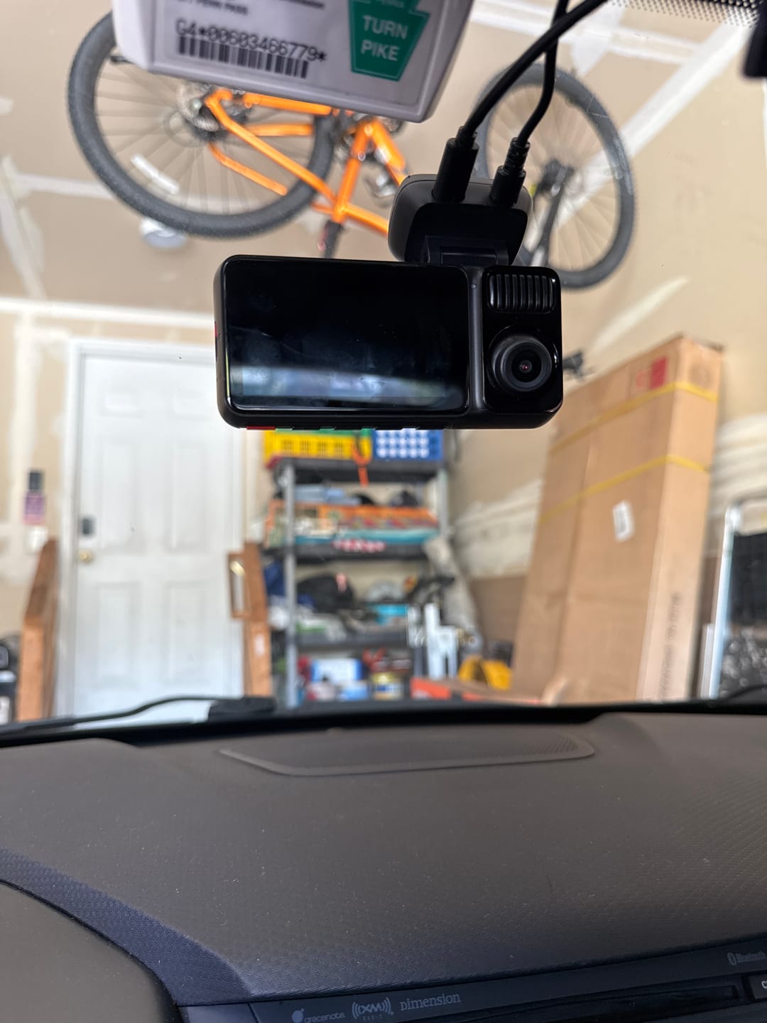 Customer photo review of REDTIGER F17 Elite 4K 3 Channel Dash Cam Sony STARVIS 2 Dual HDR WIFI 6 Full Night Color