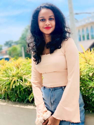 Customer photo review of Caramel Macchiato Crop Top