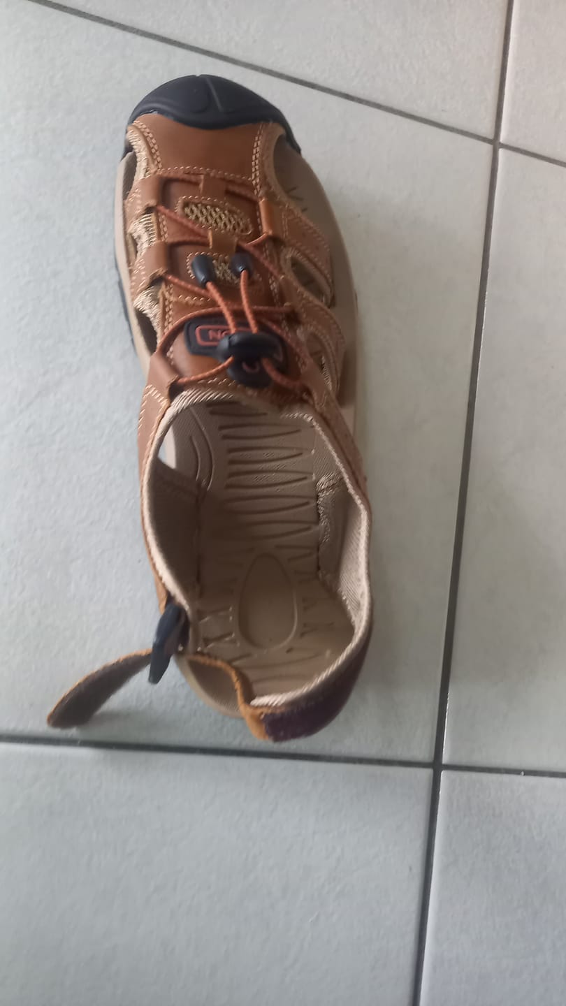 Customer photo review of Sandales de Randonnée Homme Étanches en Cuir