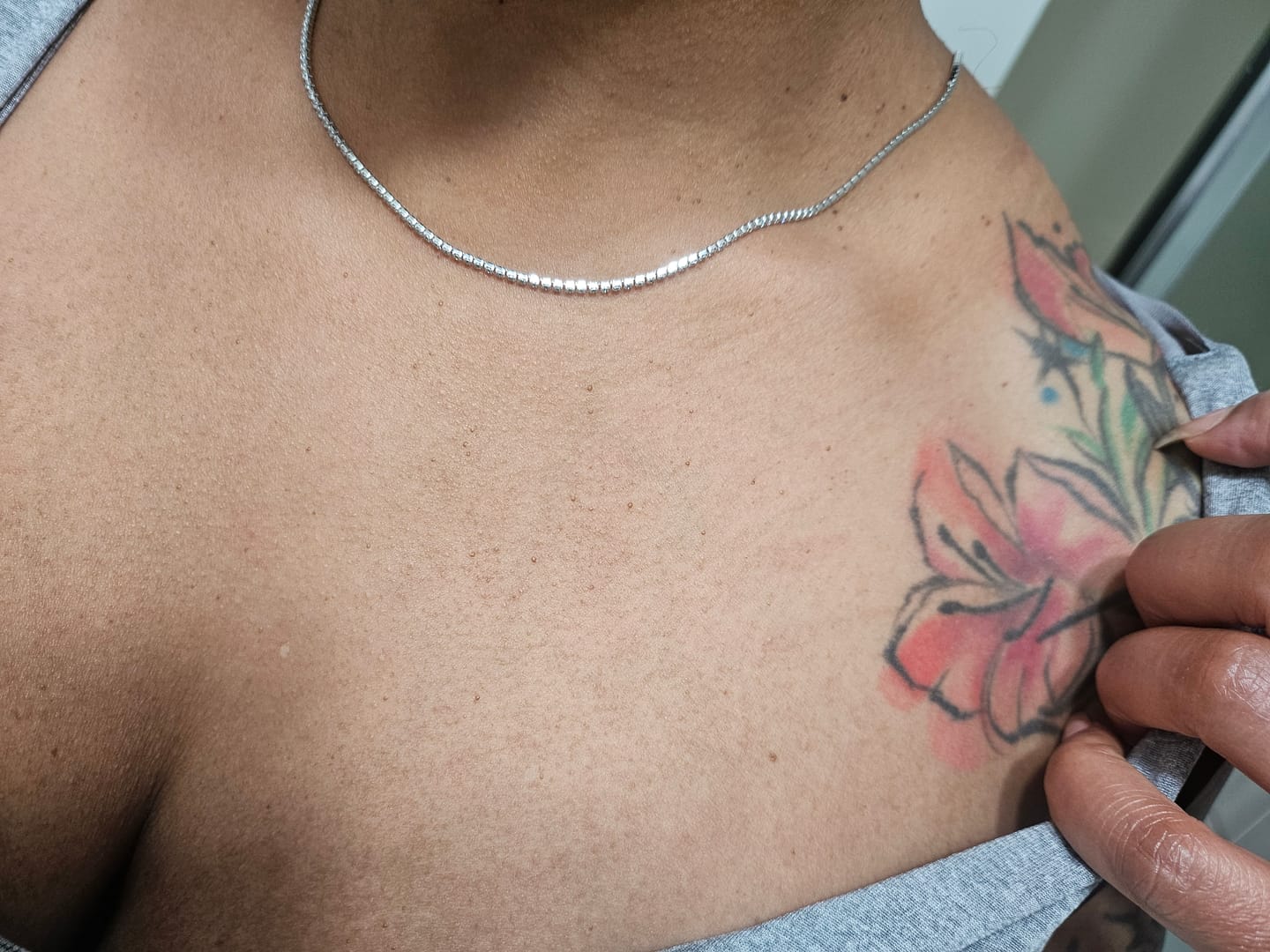 Customer photo review of Micro Tennis Chain - White Gold