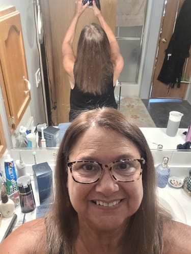 Customer photo review of Instant Dye Shampoo