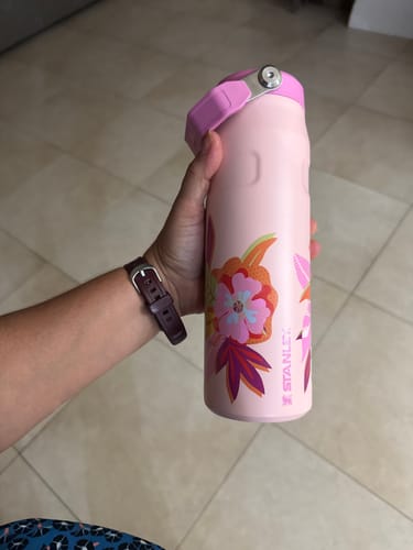 Customer photo review of Stanley Iceflow™ Aerolight Flip Straw Tropic | 709ml