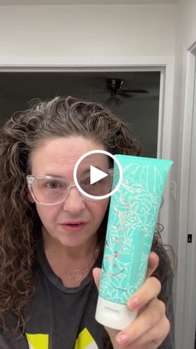 Customer video review of Facial Cleanser | Charcoal & Green Tea
