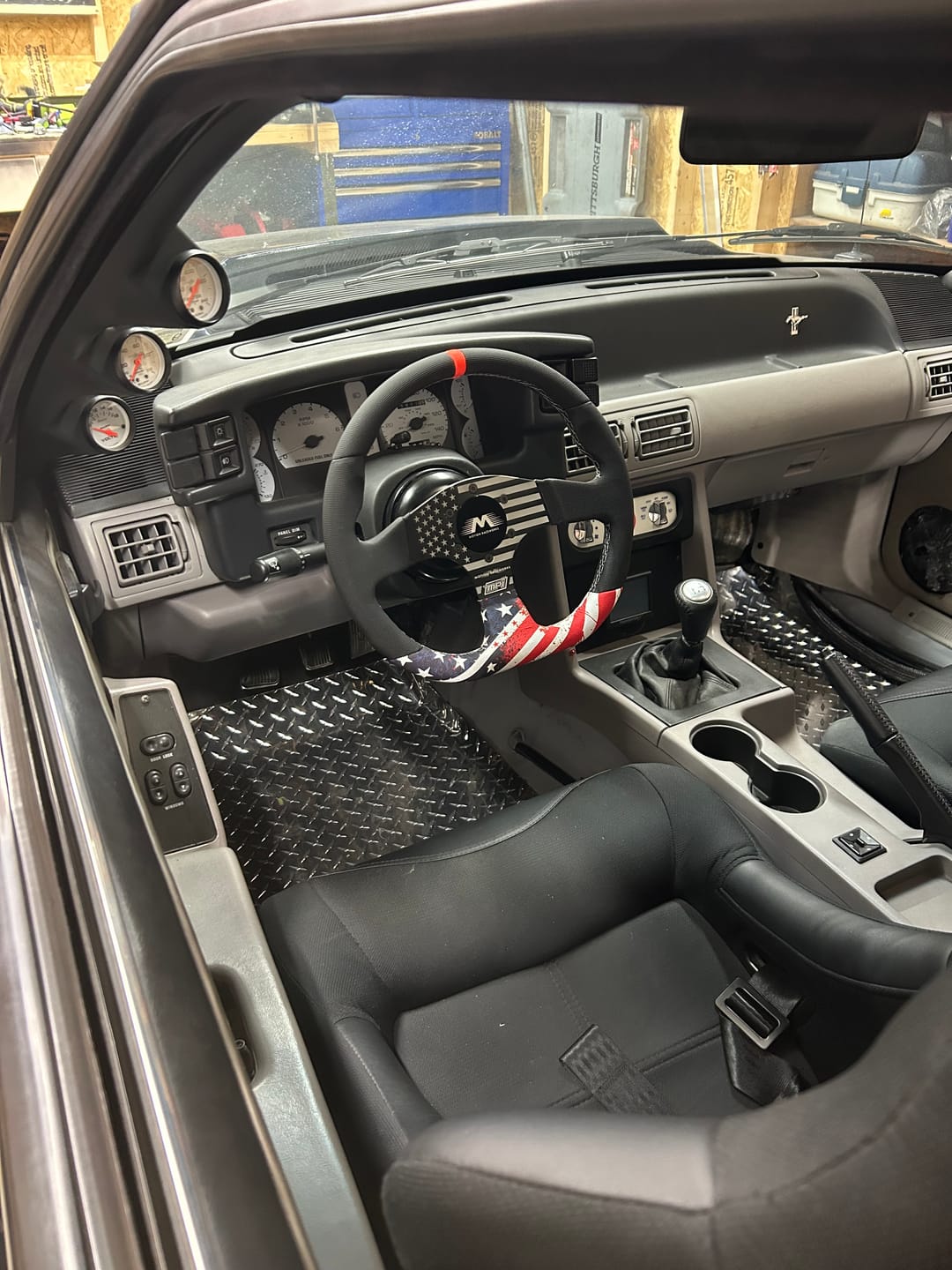 Customer photo review of Motion GM/Ford Bolt-On SFI Steering Quick Release Hub 5/6 Bolt Pattern 15-270