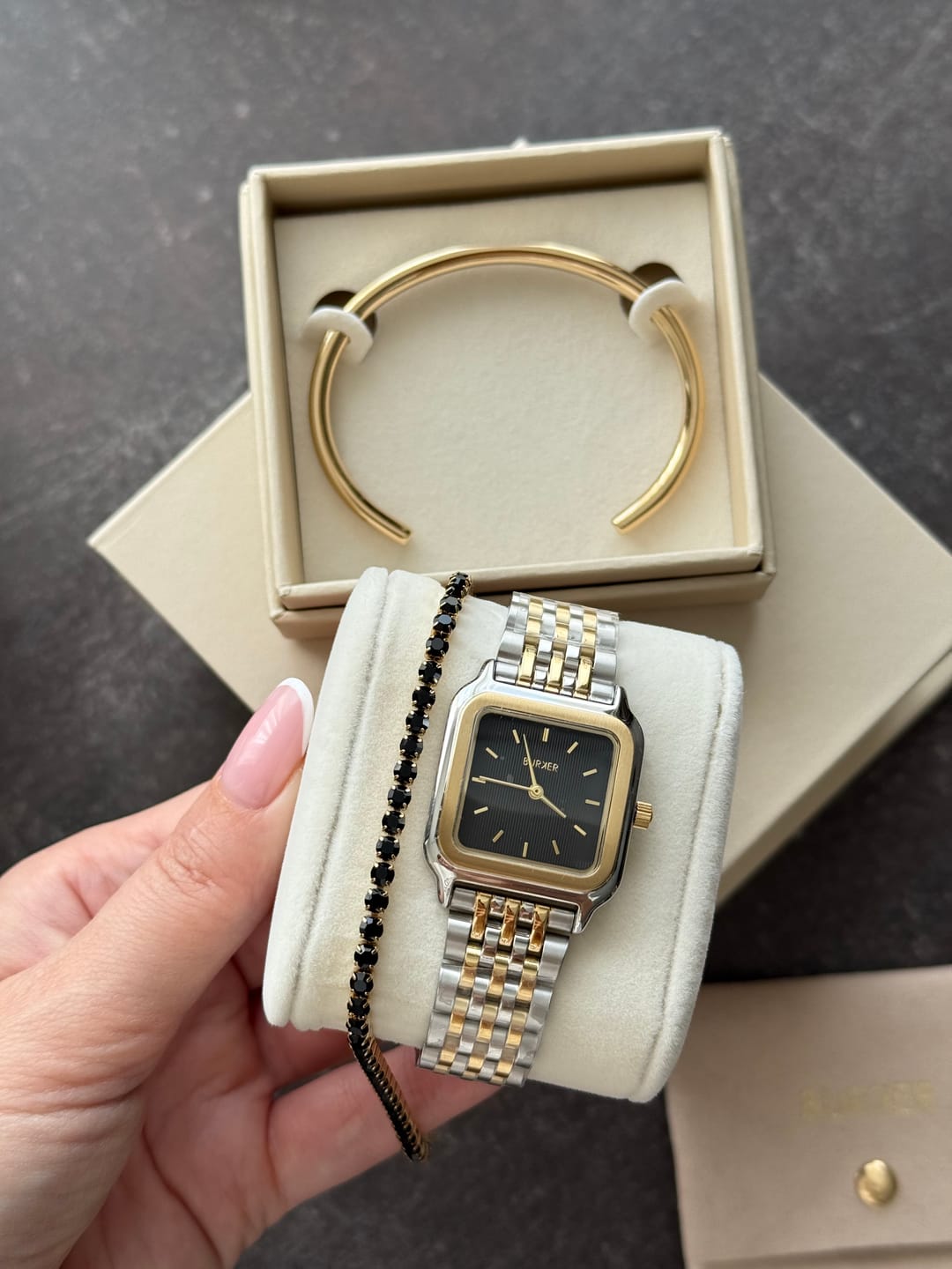 Customer photo review of Macy Black Gold Silver