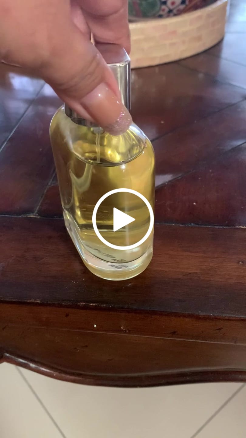 Customer video review of Perfume inspirado en Coco Mademoiselle Chanel
