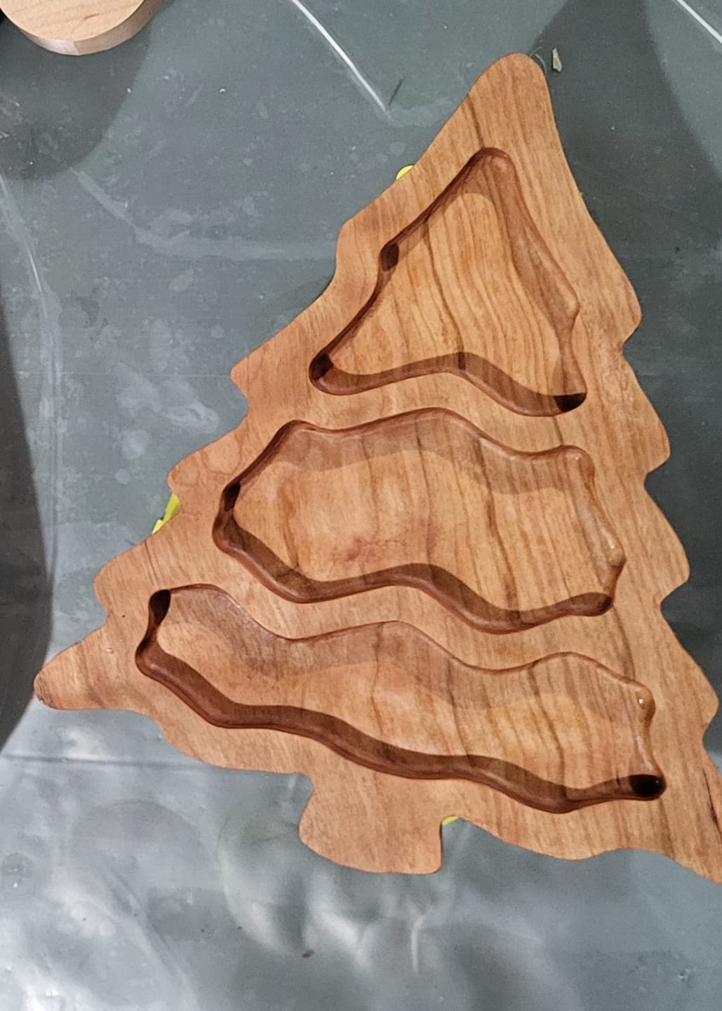 Customer photo review of 11.0x9.5" Christmas Tree Tray 2 Acrylic Router Template [Limited Edition]