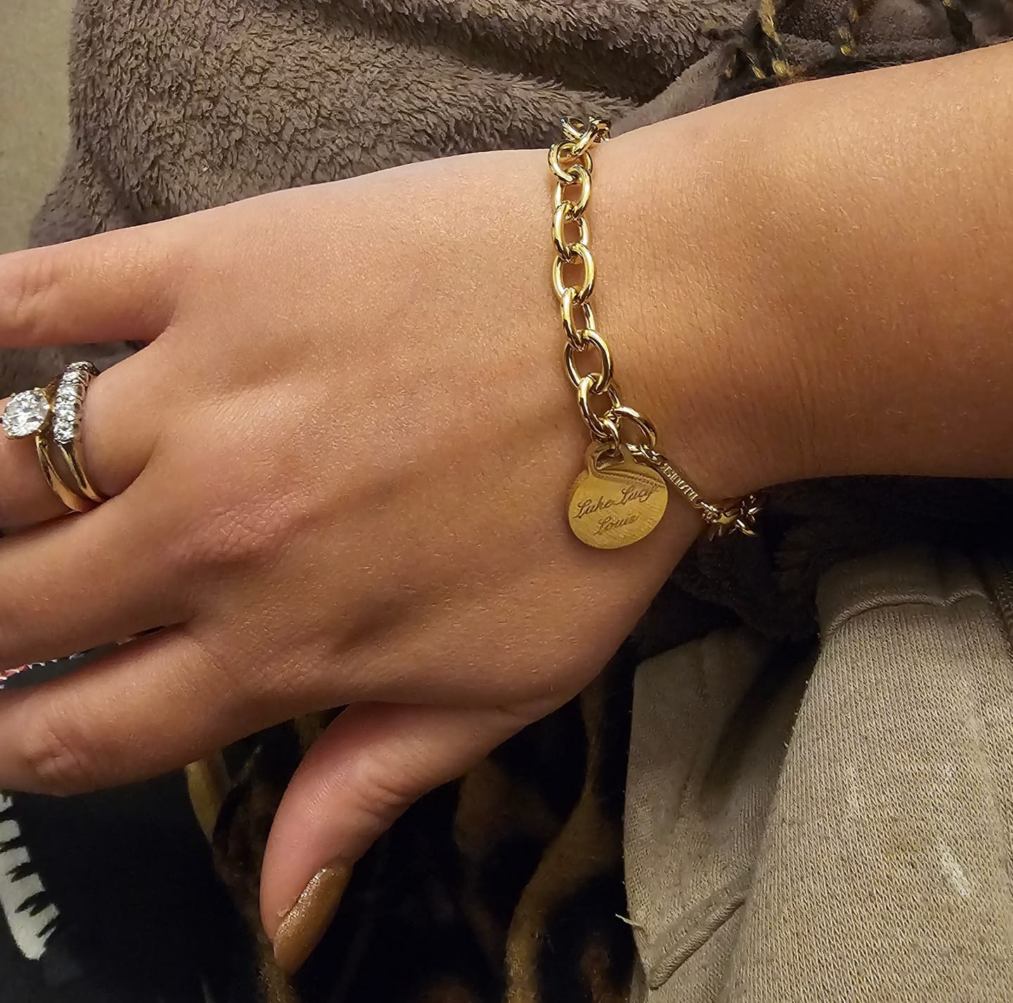 Customer photo review of Engravable Classic Chunky Disc Bracelet