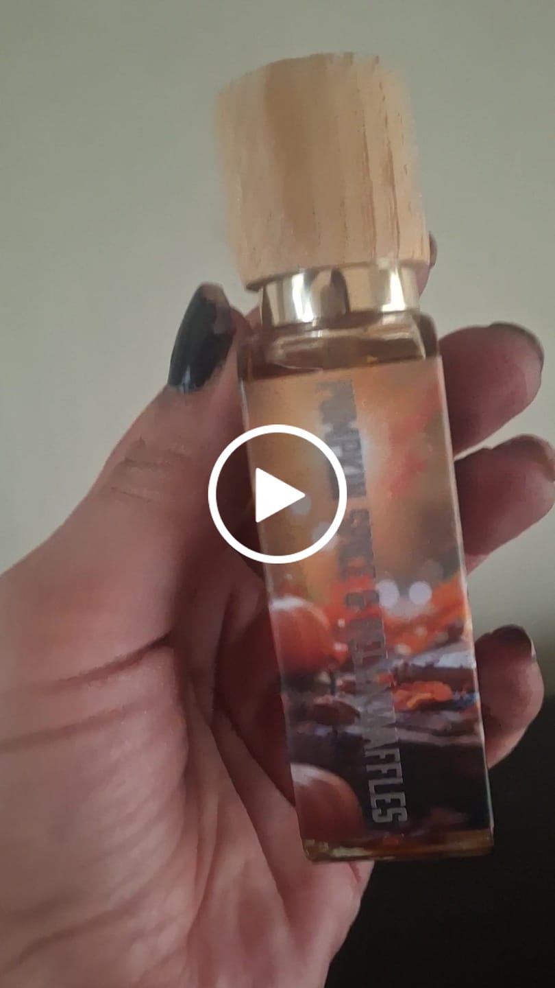 Customer video review of Pumpkin Spice & Pecan Waffles
