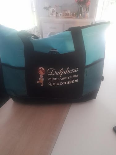 Customer photo review of Sac personnalisé SOIGNANTE QUI DÉCHIRE avec prénom