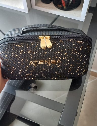 Customer photo review of COSMETIQUERA TRIANGULAR