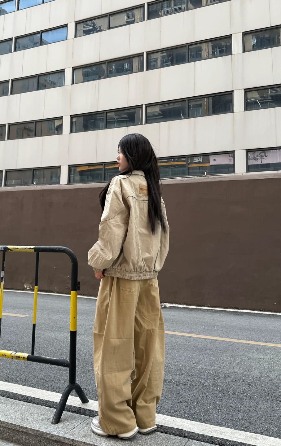 Customer photo review of WARDEN EDGE Wide-Leg Pants with Layered Waistband