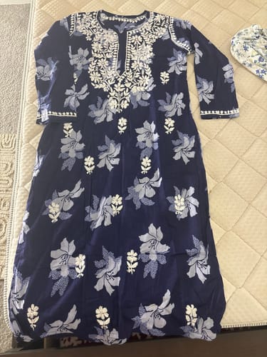 Customer photo review of Aayat Navy Blue Floral Long MulMul kurta