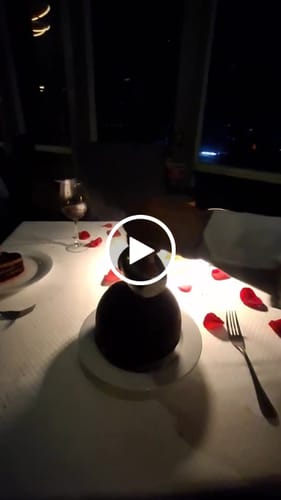 Customer video review of Cena Romántica