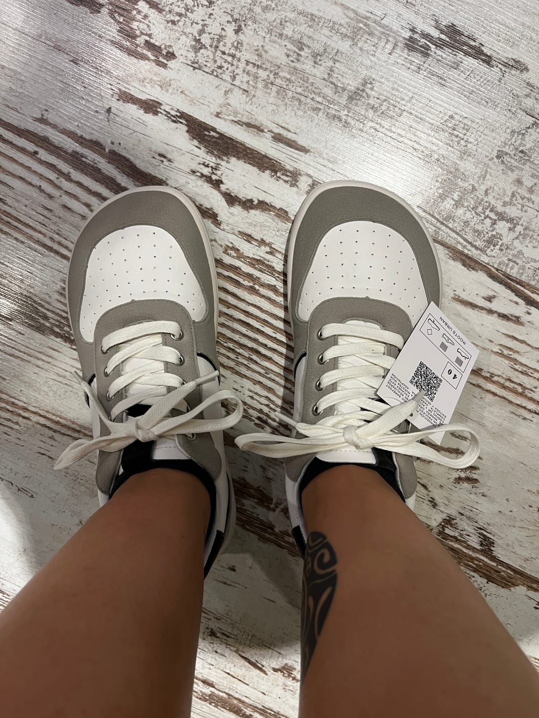 Customer photo review of Roots Urban Gris