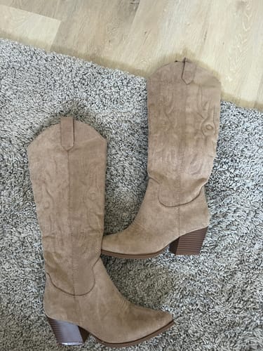 Customer photo review of Hannah Western Stiefel - Beige