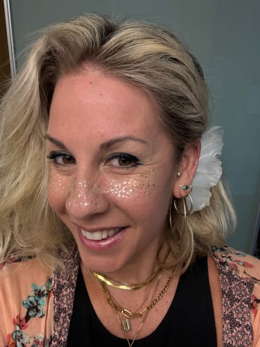 Customer photo review of Gold Glitter Freckles Makeup Patches
