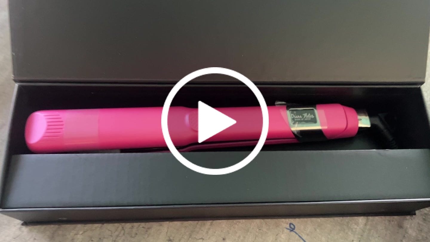 Customer video review of Plancha Profesional Titanium con Tecnología Italiana Diana Fletes