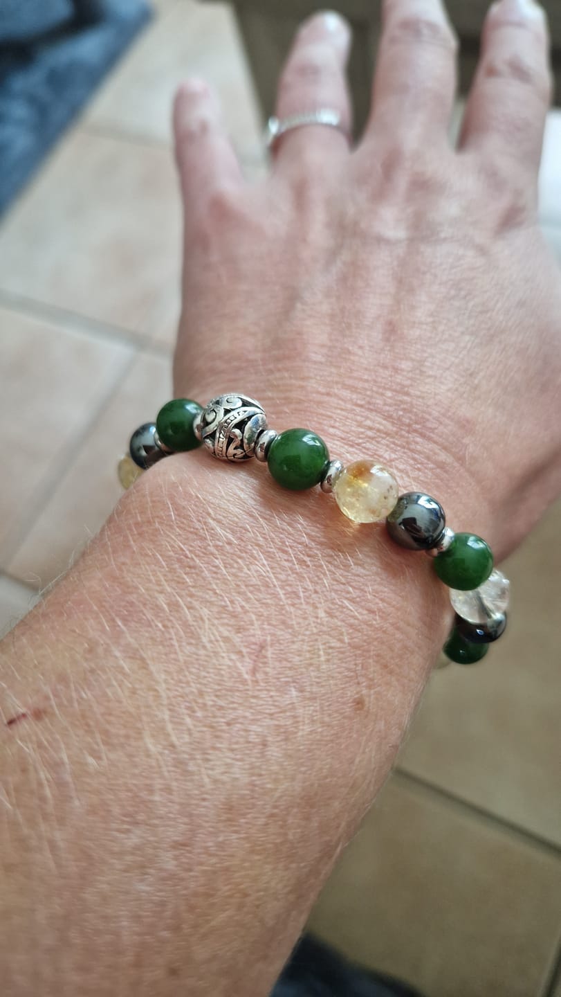 Customer photo review of Bracelet Premium "Chance Suprême" en Jade, Citrine & Hématite