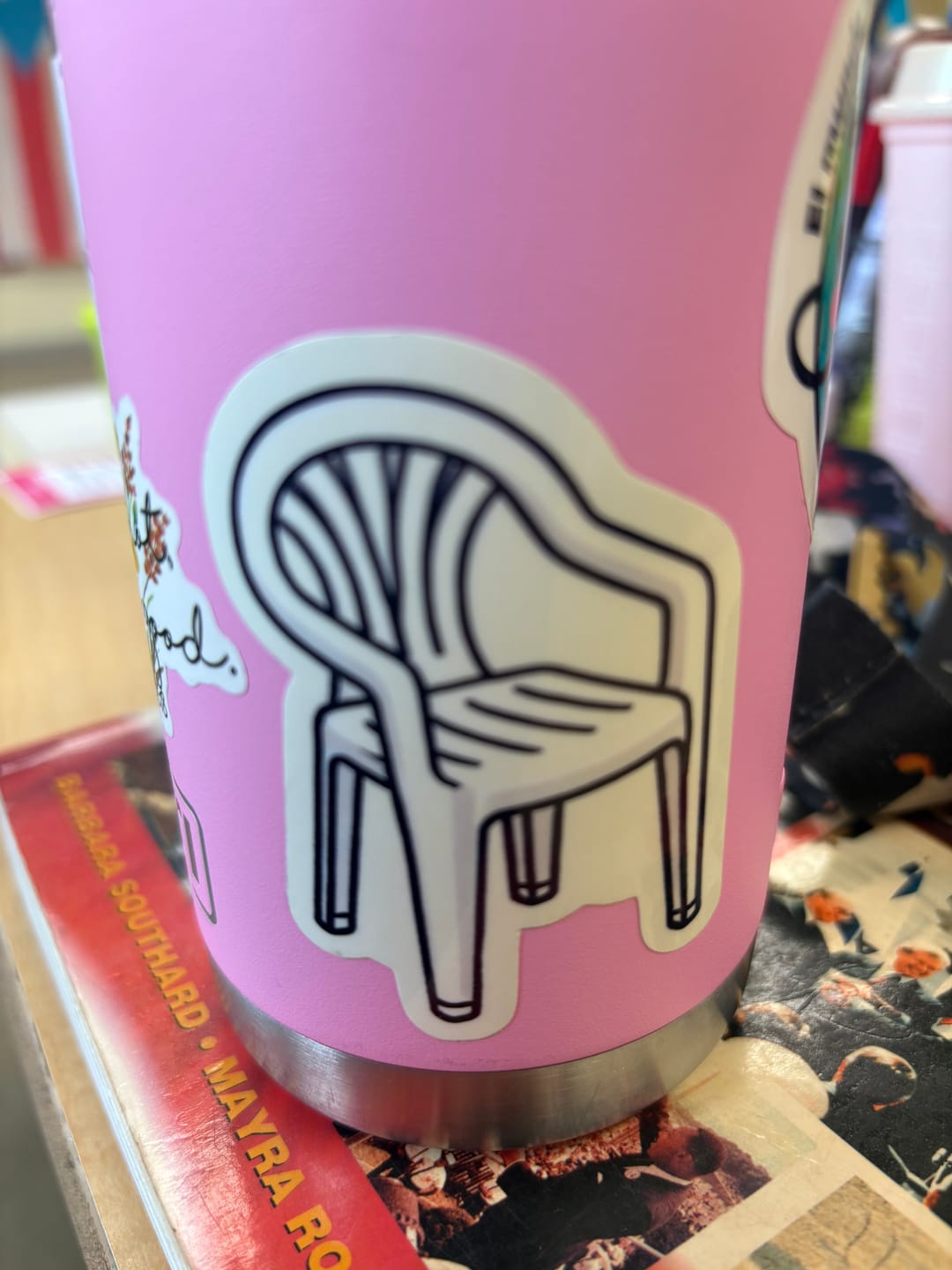 Customer photo review of La Silla (Sticker Laminado)