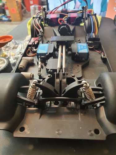 Customer photo review of Kustom shocks
