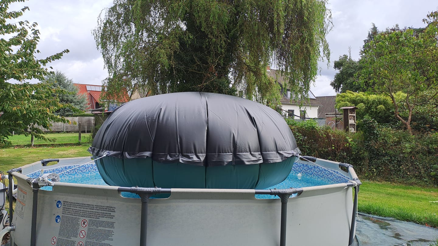 Customer photo review of Planenfux® Poolkissen XXL