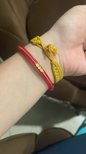 Customer photo review of Red - Divya Shringar Bangles (916 22k)