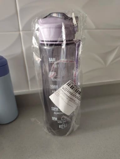Customer photo review of Plastic Sports Bottle 800ml With Time Scale Leak-Proof — Teal | KIMLUD