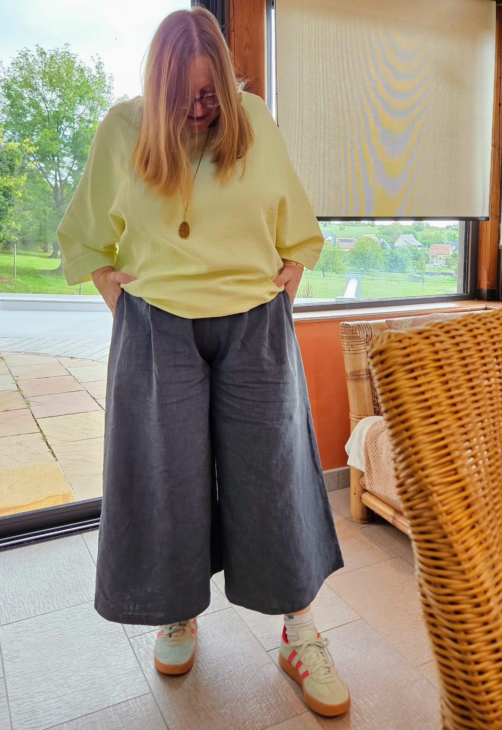 Customer photo review of Jupe culotte Arielle en lin stone canard