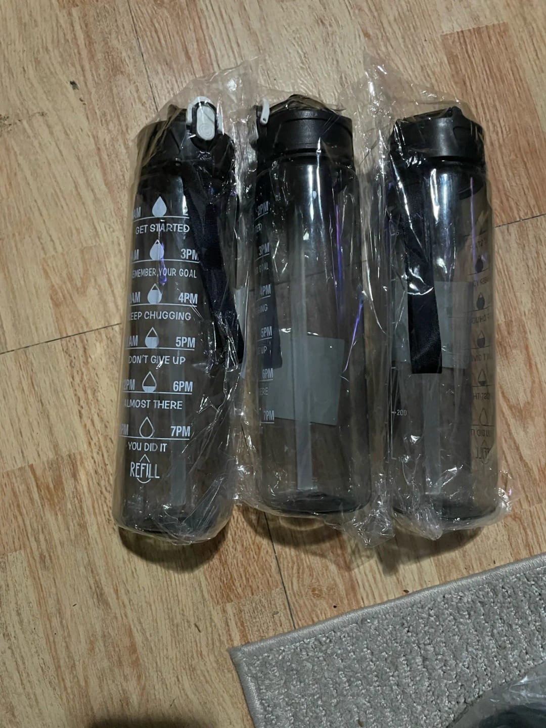Customer photo review of Plastic Sports Bottle 800ml With Time Scale Leak-Proof — Teal | KIMLUD