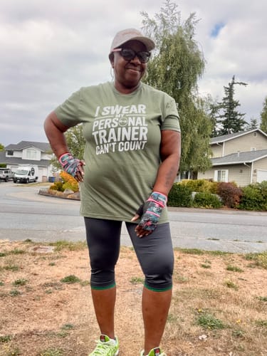 Customer photo review of Trainer Counting T-Shirt