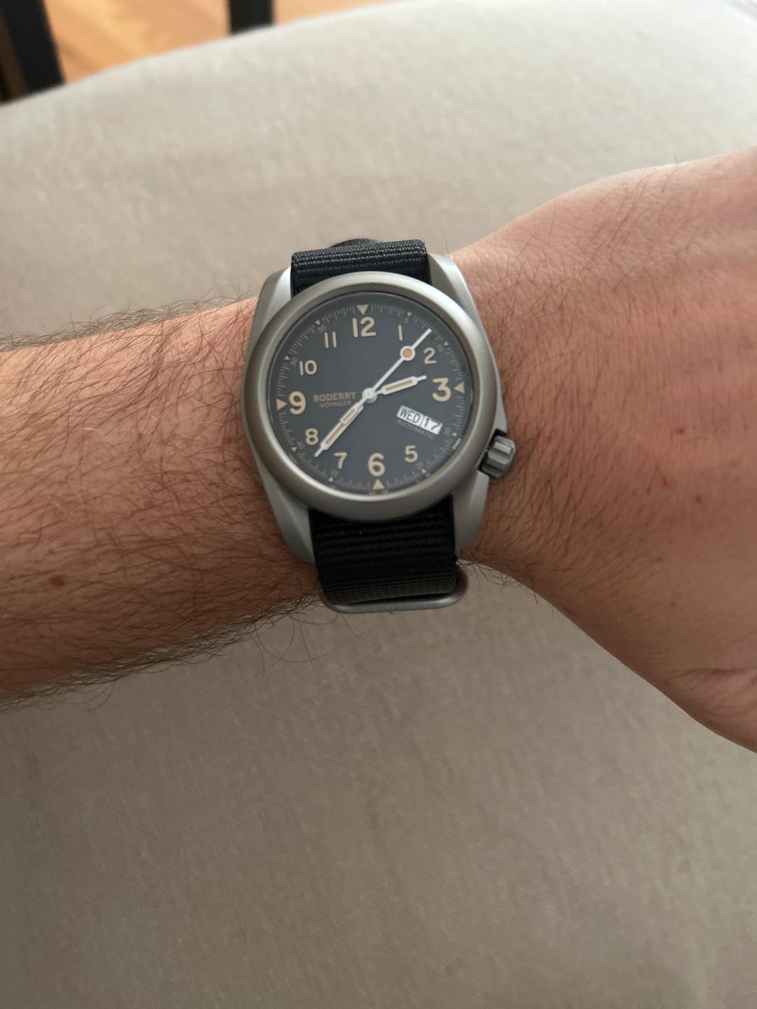 Customer photo review of VOYAGER - 100M Waterproof Titanium Automatic Field Watch | Volcanic Gray-Day,Date