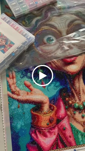 Customer video review of 5D Diamond Painting – Madame Glimmerglanz