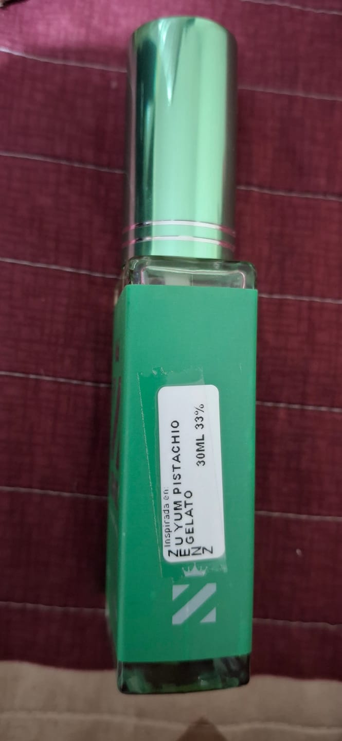Customer photo review of Tendencia U YUM PISTACHIO GELATO NUEVO AGOSTO 2023 zenz