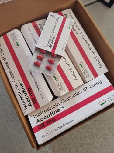 Customer photo review of [아큐파인 20mg] 이소트레티노인  20mg  / 로아큐탄 제네릭, 이;소티논 동일
