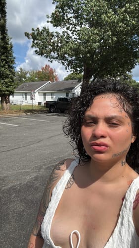 Customer photo review of 2X Extreme lip filler pen with TINT