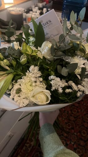 Customer photo review of Classic White Bouquet