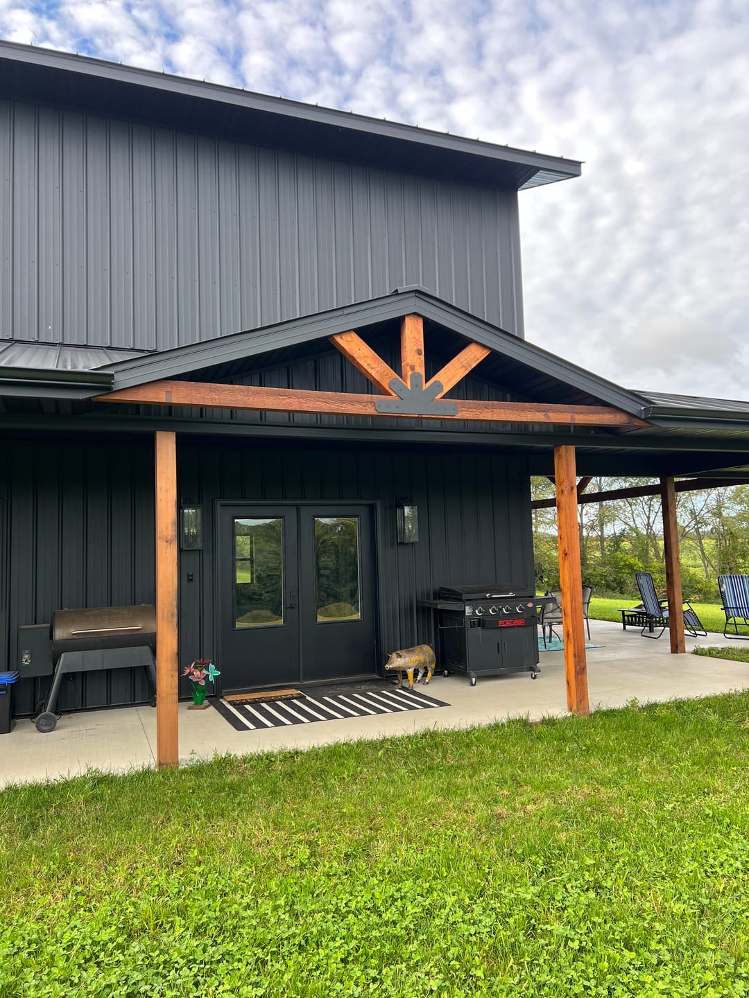 Customer photo review of Fan Brackets for 6 inch beams - 4 inch Wide centered joint - Chamfered - Centered style holes