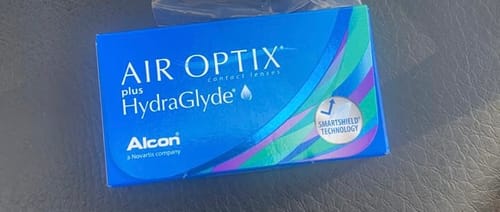 Customer photo review of Lentes de Contato Air Optix Plus HydraGlyde