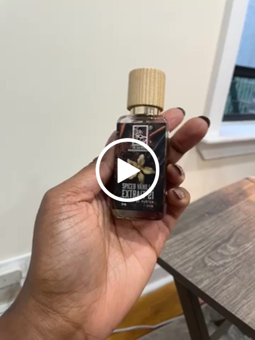 Customer video review of Spiced Vanilla Extrait 21