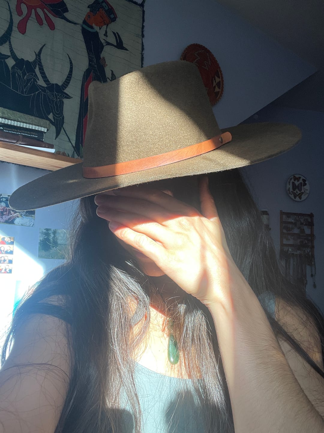 Julia J. wearing the La Vida Wool Rancher Hat