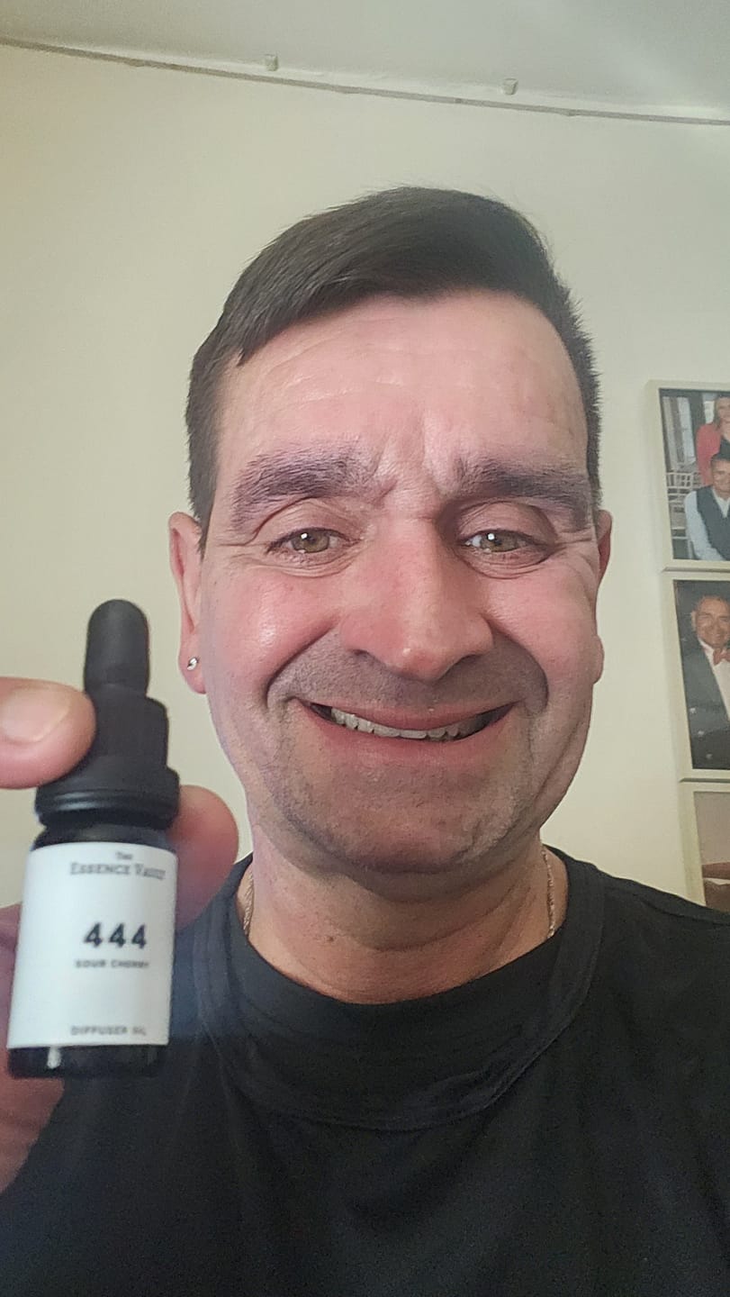 Customer photo review of Inspired by Lost Cherry - 444 Electric Diffuser Fragrance Oil