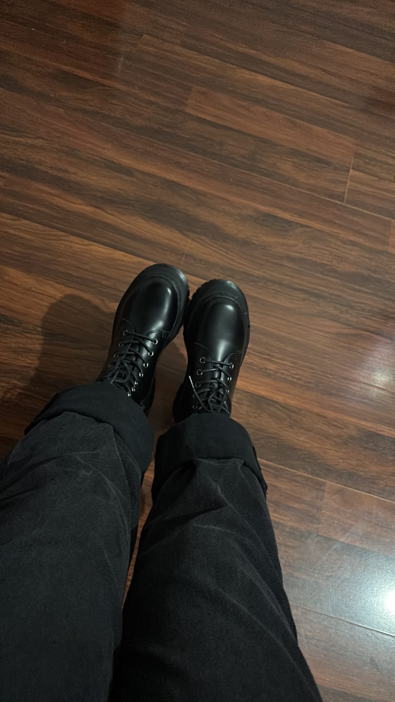 Customer photo review of Botin COMBAT BLACK