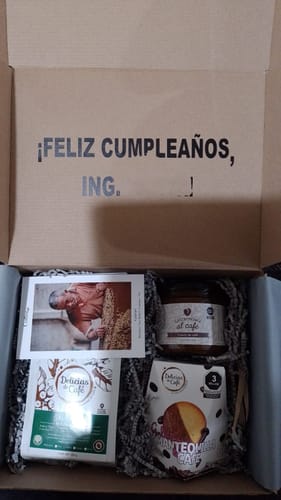 Customer photo review of Café, galletas y cajeta de café