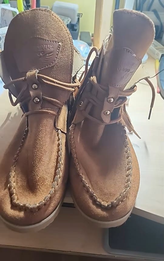Customer photo review of Last Day 50% OFF-Women's Chelsea Ankle Boots