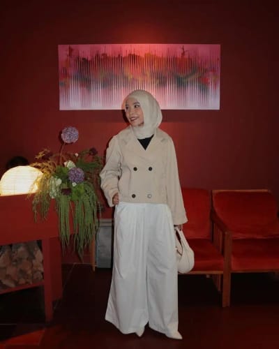 Customer photo review of Janice Cropped Trench Coat