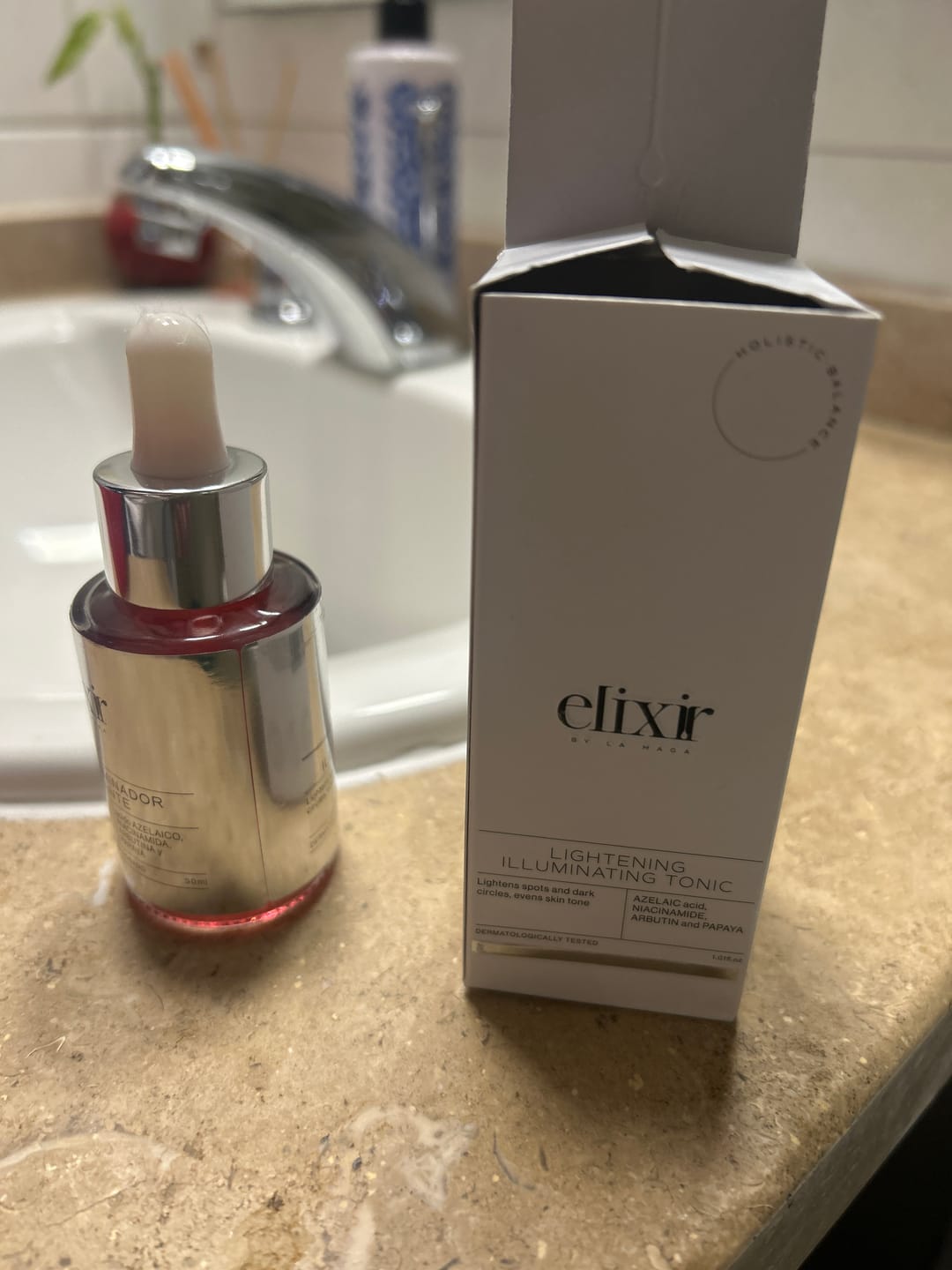 Customer photo review of Tónico Iluminador Aclarante