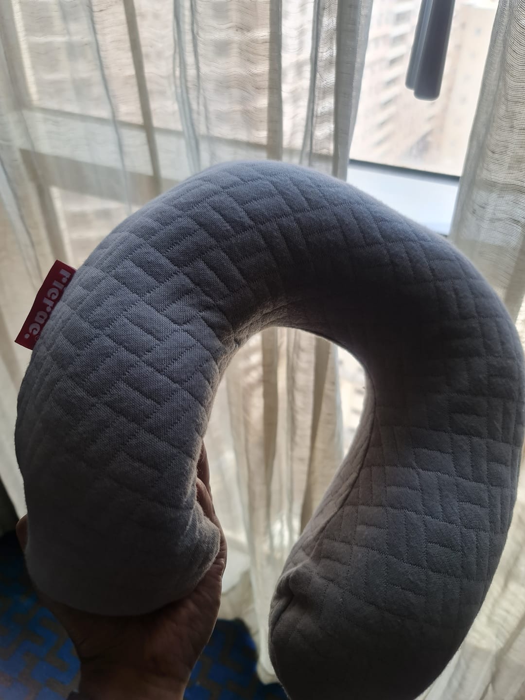 Customer photo review of Ripa- Travel Neck Pillow